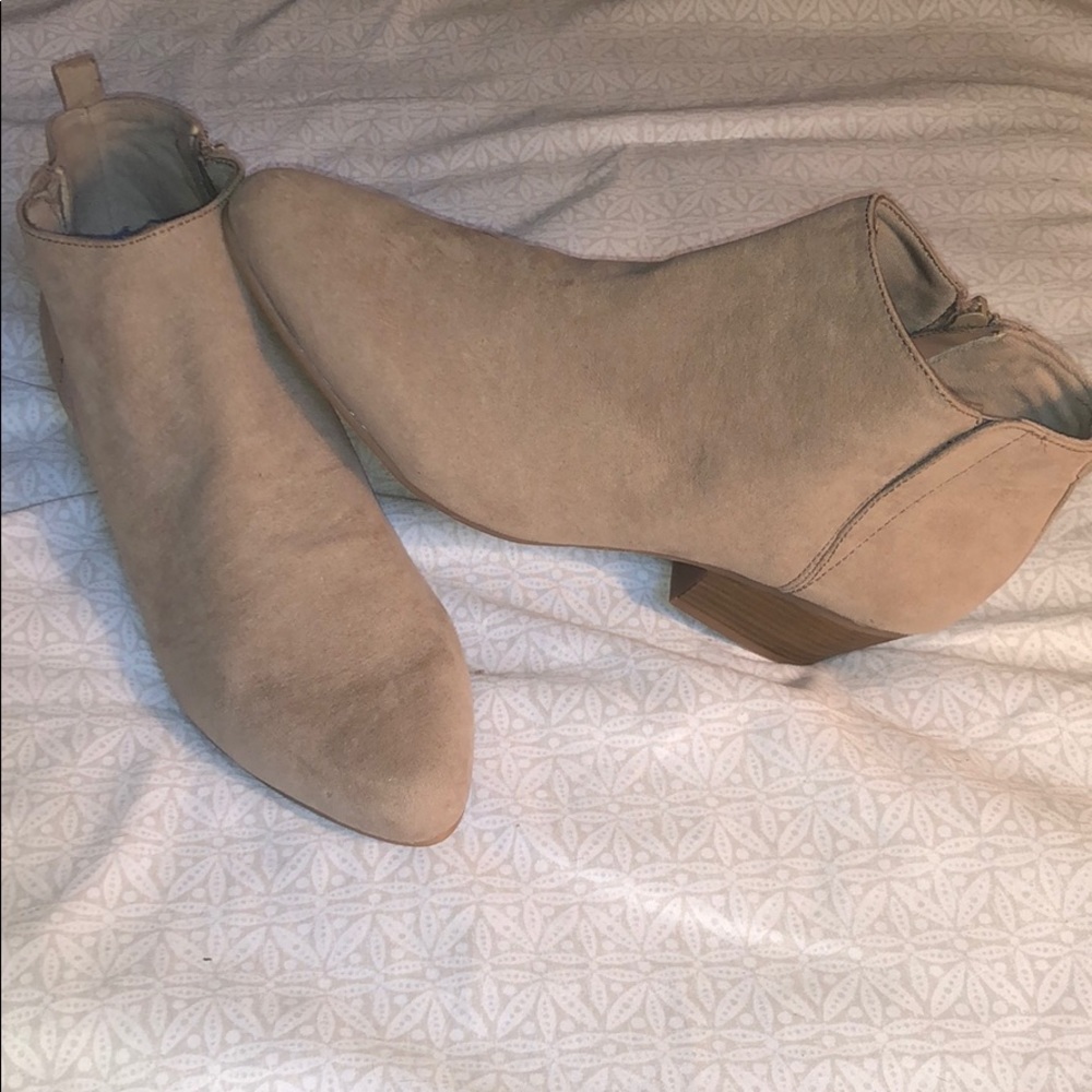 Nude ankle boots